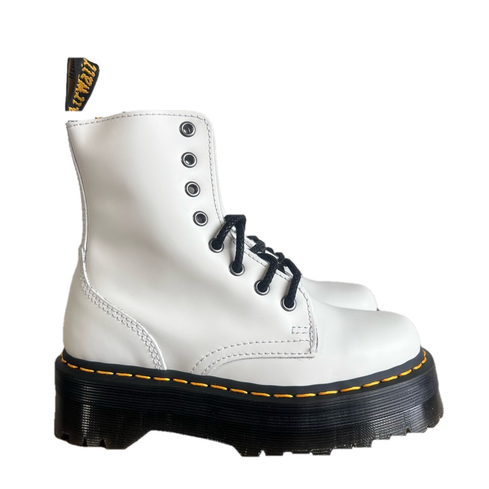 DR. MARTENS Unisex Jadon Smooth Leather Boot Size 4 or 5 #B1298A